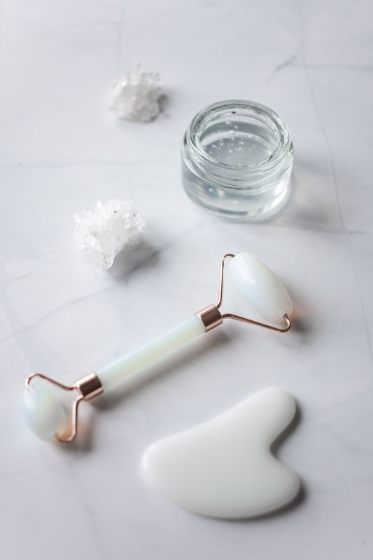 Élan Jade facial roller