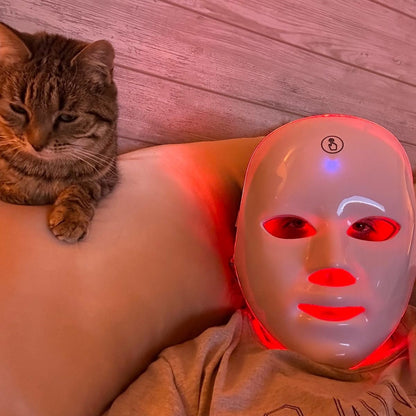 Lumière Pro Wireless LED Therapy Mask